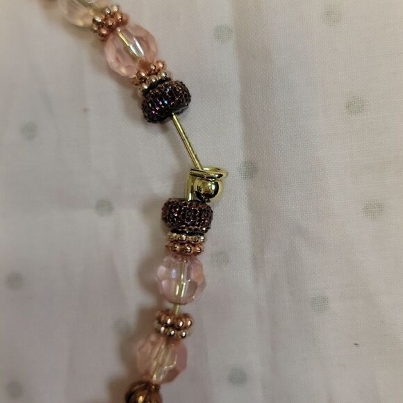 Handmade Beaded Necklace/Choker with Rose Gold Feather Pendant - Picture 6 of 8